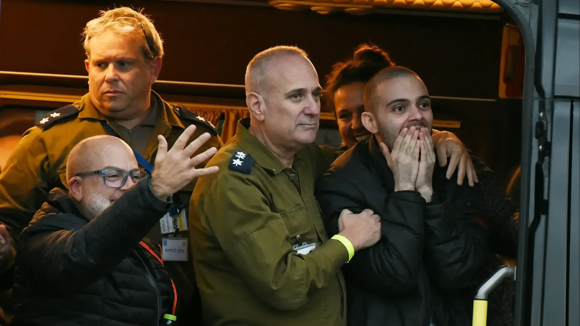 עומר ונקרט בהגיעו לבי"ח בילינסון, 22 בפברואר 2025