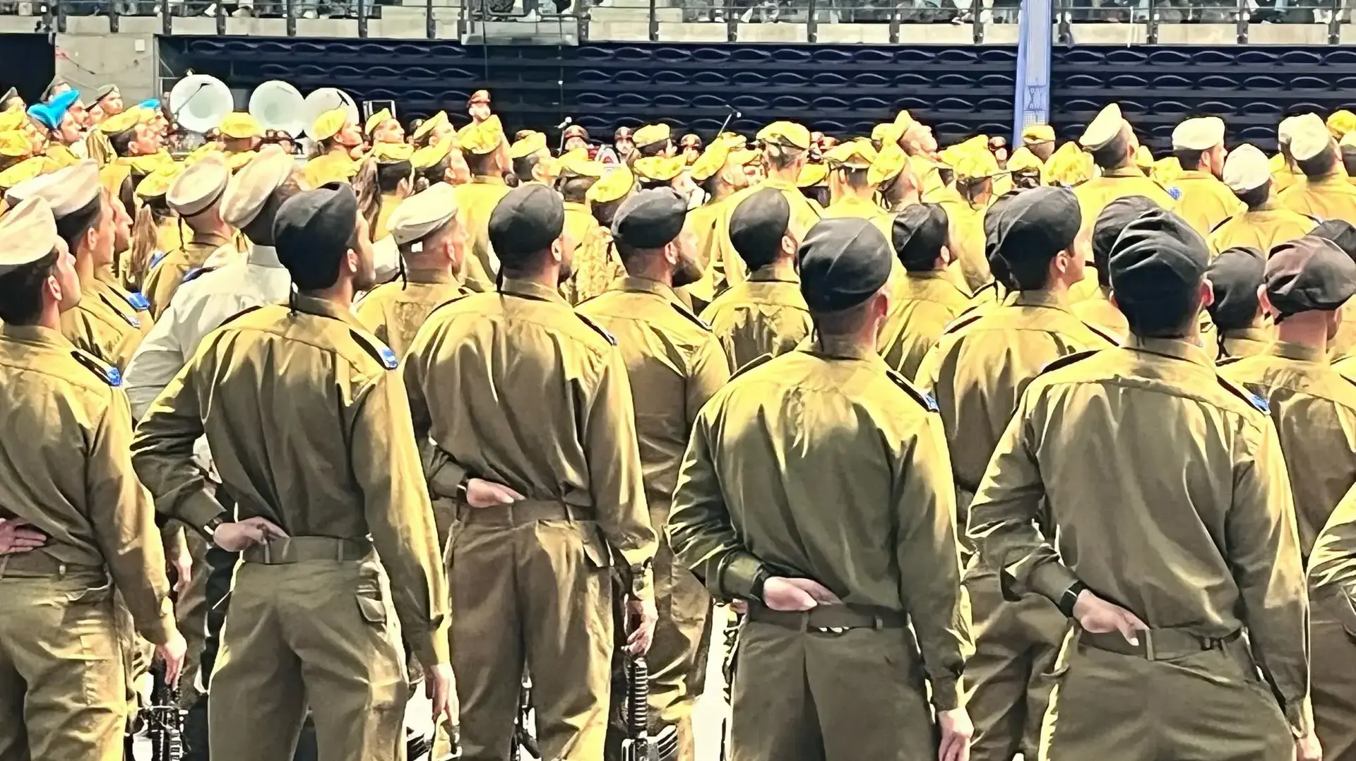 טקס סיום קורס קצינים קרביים מחזור 71 בהיכל “טוטו” בחולון , 23 בפברואר 2025 טקס סיום קורס קצינים קרביים מחזור 71 בהיכל “טוטו” בחולון , 23 בפברואר 2025