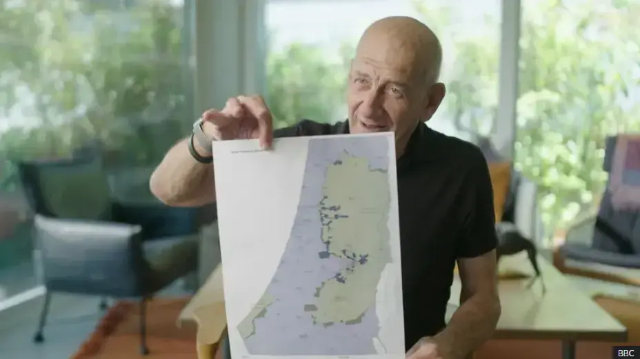 אהוד אולמרט מציג בסרט חדש את המפה שהציע לפלסטינים ב 2008