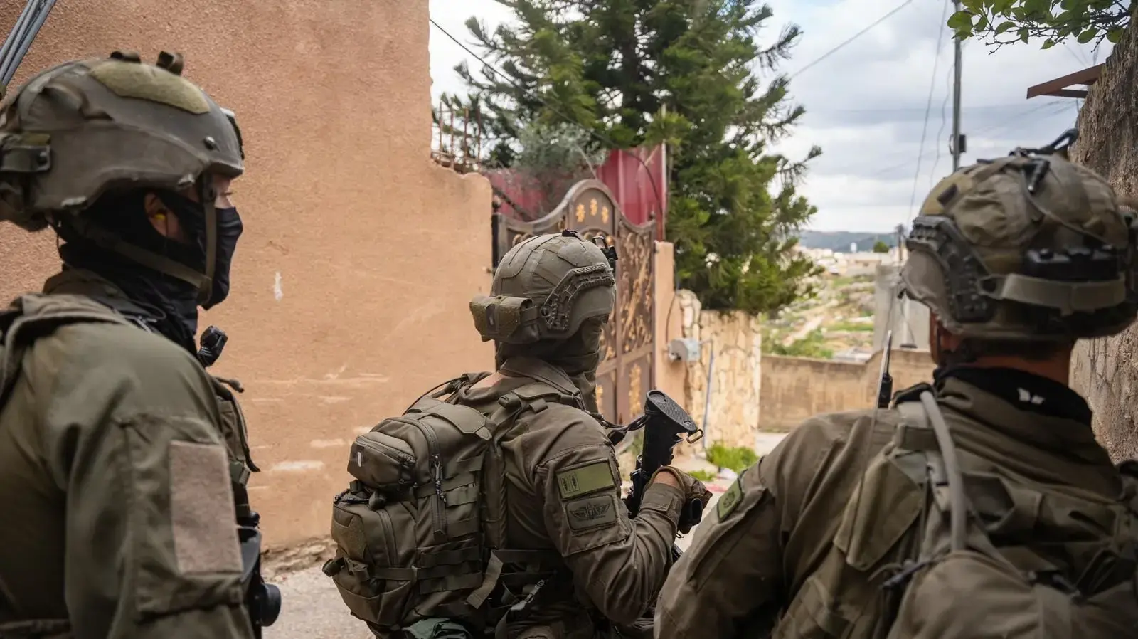 פעילות לוחמי חטיבת הנח״ל במבצע סיכול טרור בשומרון פעילות לוחמי חטיבת הנח״ל במבצע סיכול טרור בשומרון