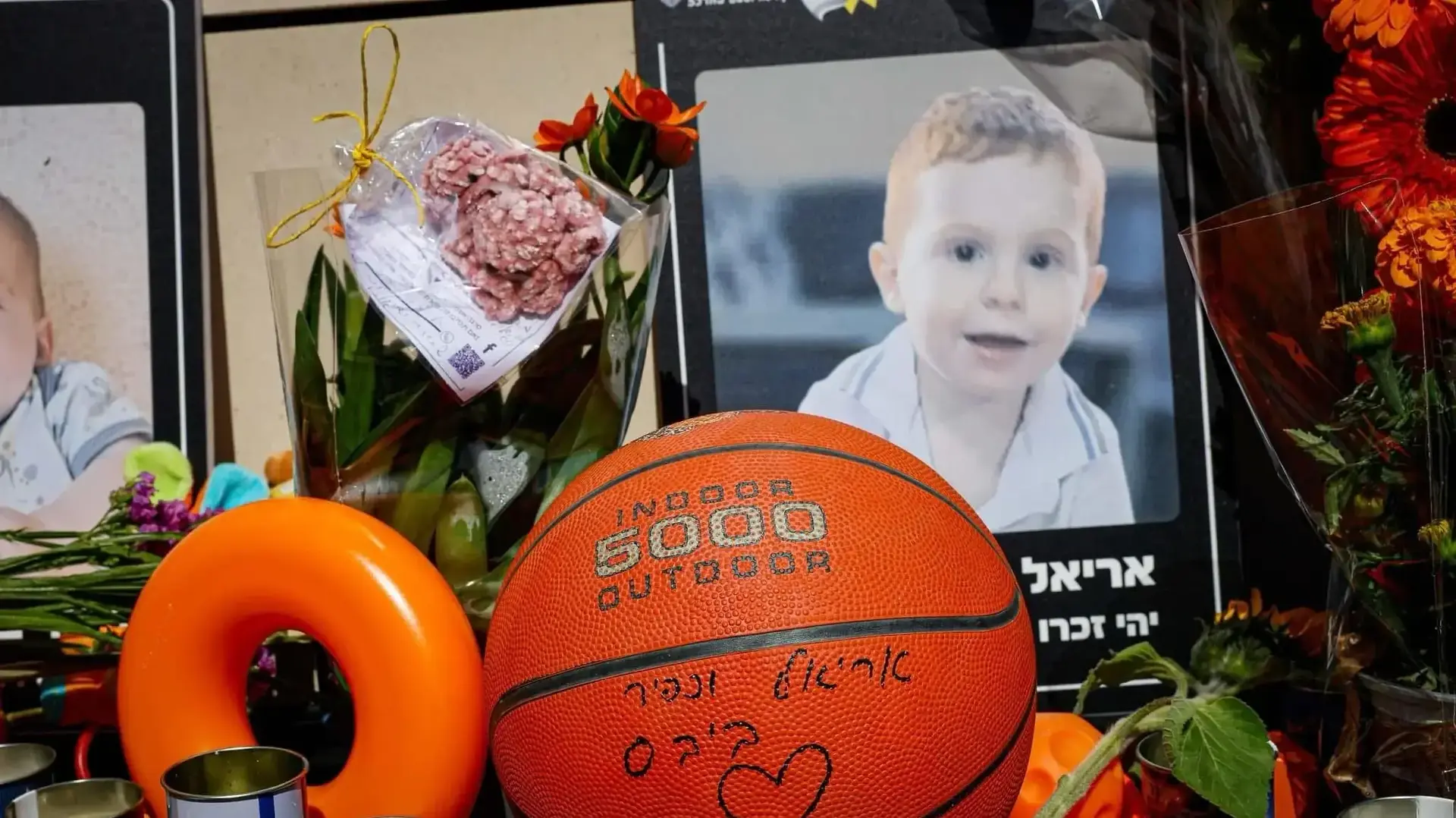 יום הלוויה של בני משפחת ביבס, הוד השרון, 26 בפברואר 2025 יום הלוויה של בני משפחת ביבס, הוד השרון, 26 בפברואר 2025