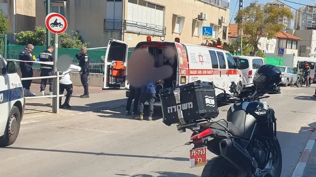 זירת האירוע בה אישה הוצתה, בית ים, 26 בפרואר 2025 זירת האירוע בה אישה הוצתה, בית ים, 26 בפרואר 2025