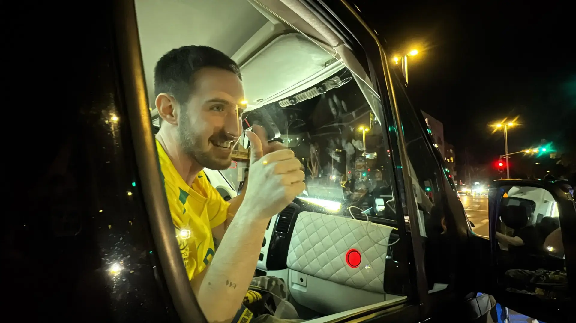עומר שם טוב בדרך חזרה לביתו, הרצליה, 1 במרץ 2025 עומר שם טוב בדרך חזרה לביתו, הרצליה, 1 במרץ 2025