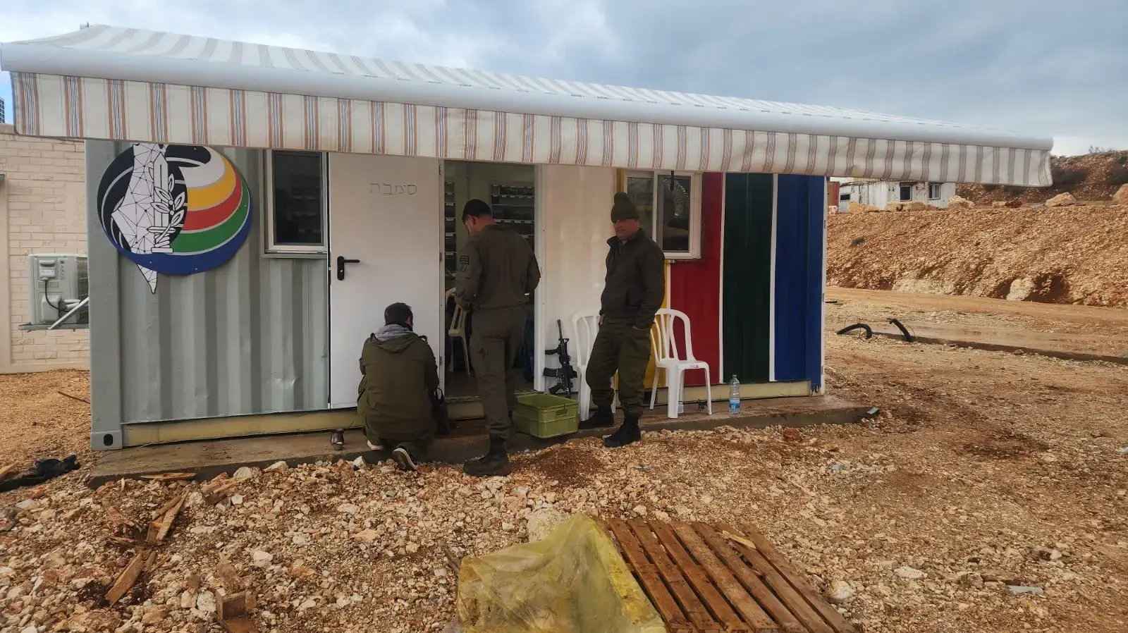 ״אמל״חיות״ - ניידות שנותנות מענה לחיילים בשטח ״אמל״חיות״ - ניידות שנותנות מענה לחיילים בשטח