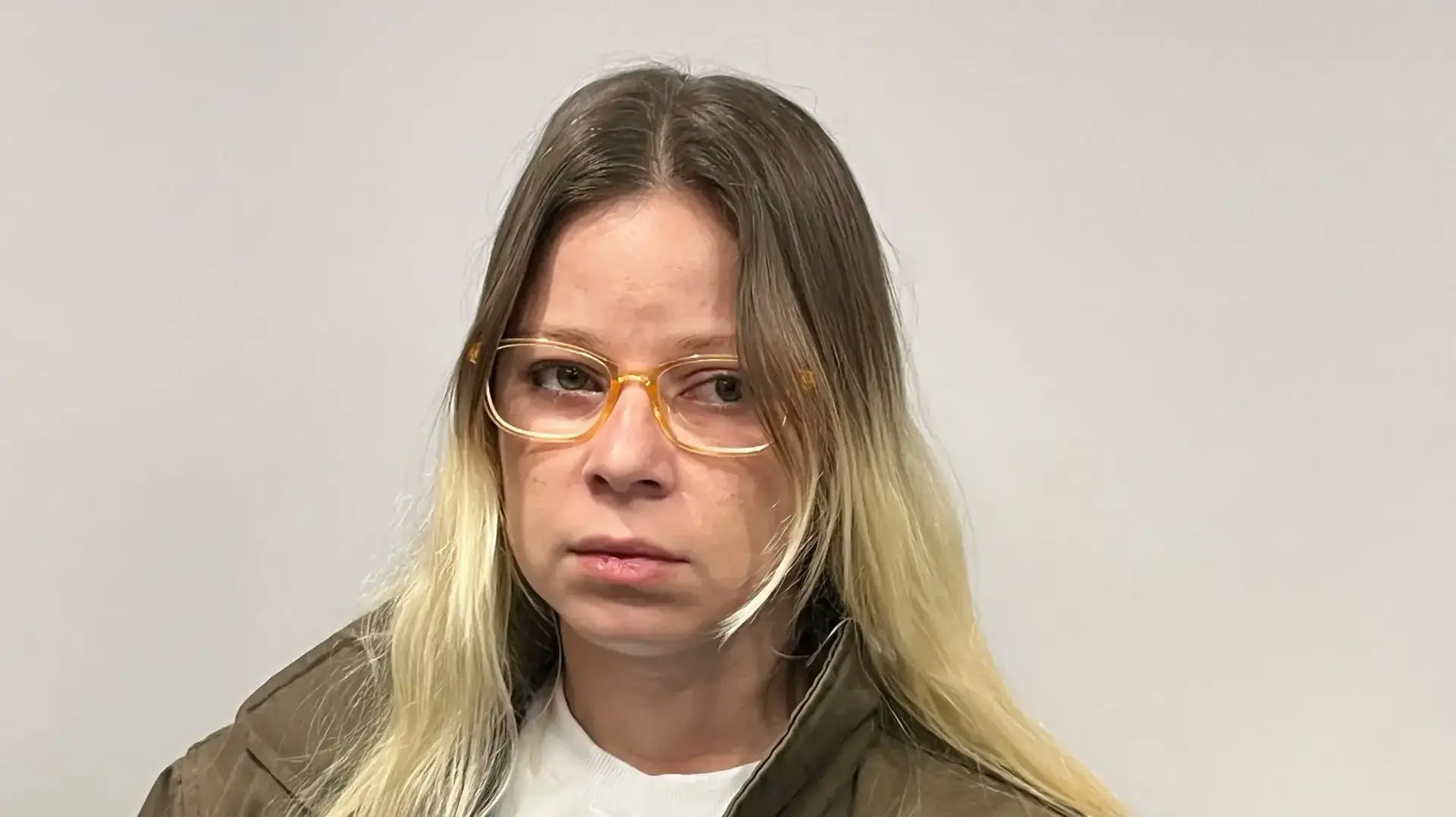 סיגל איצקוביץ’ בהכרעת הדין בגין רצח בנסיבות מחמירות של בנה ליאם בביתם בהרצליה, בימ"ש מחוזי ת"א , 2 במרץ 2025 סיגל איצקוביץ’ בהכרעת הדין בגין רצח בנסיבות מחמירות של בנה ליאם בביתם בהרצליה, בימ"ש מחוזי ת"א , 2 במרץ 2025