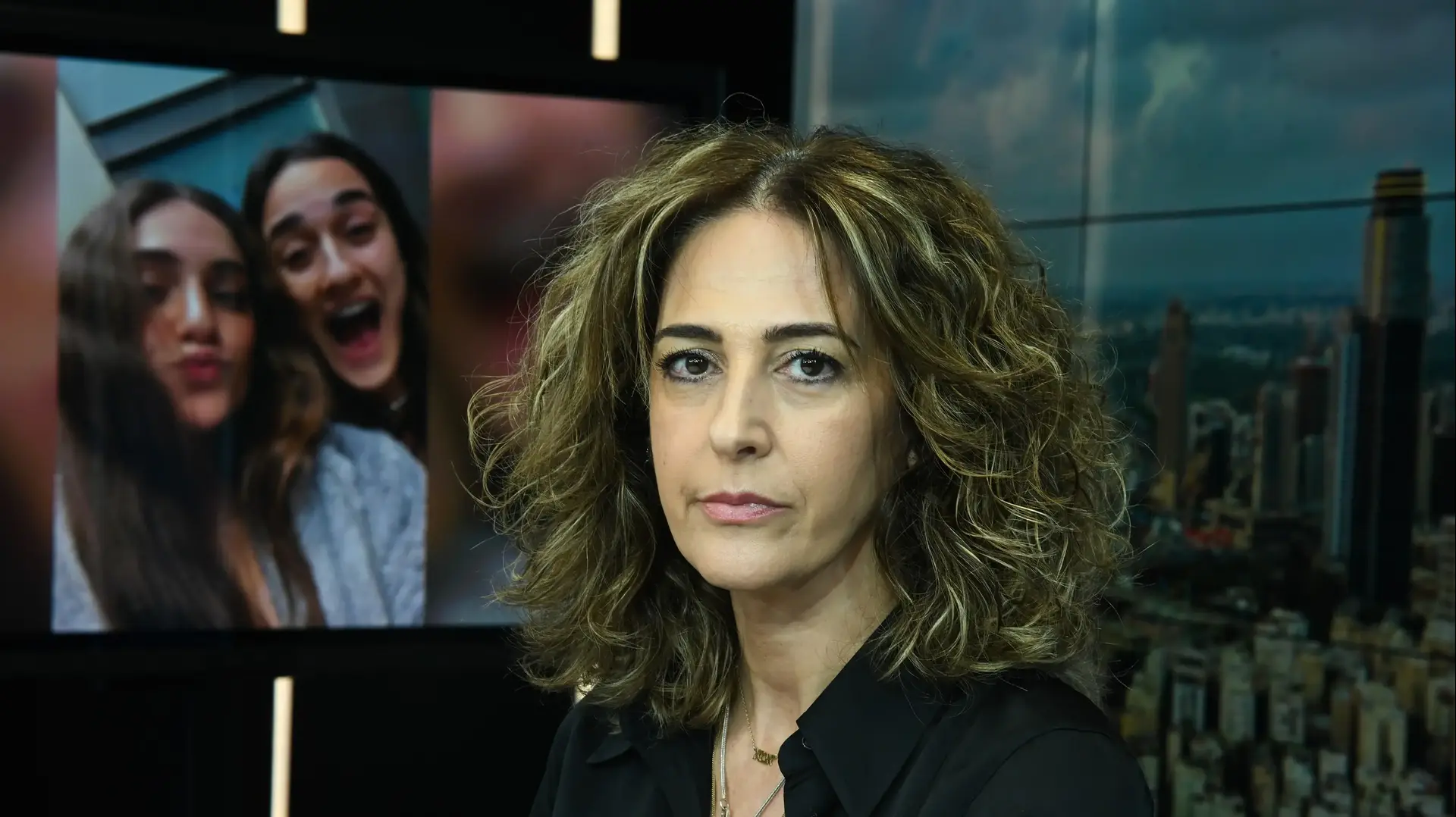 סיגל מנצורי אימן של נורל ורויה אשר נרצחו בנובה בסופש שליו סיגל מנצורי אימן של נורל ורויה אשר נרצחו בנובה בסופש שליו