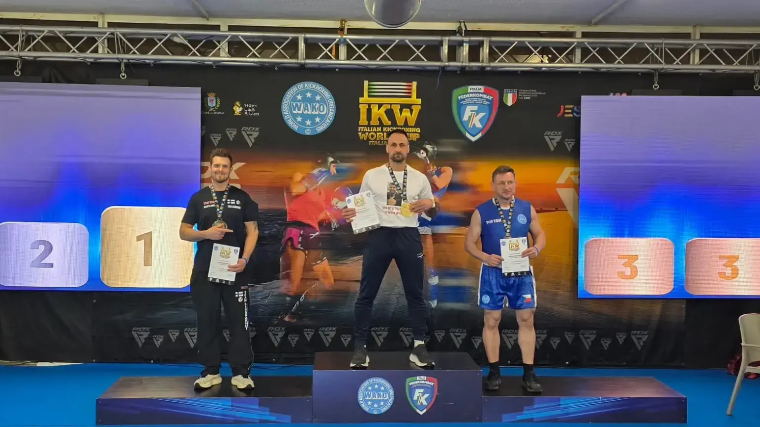 יוסף תקתוק, לוחם כליאה שזכה בגביע העולם בקיקבוקס