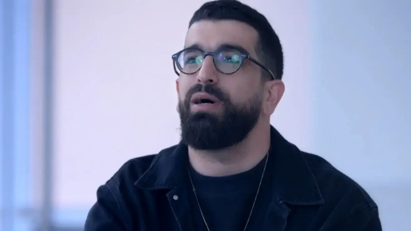 חנן בן ארי - ריאיון מיוחד חנן בן ארי - ריאיון מיוחד