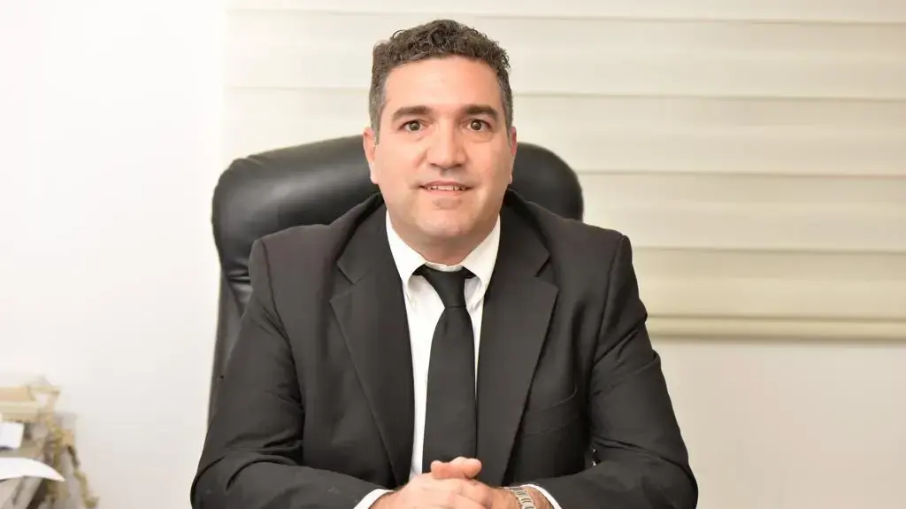 עו"ד רועי קרן עו"ד רועי קרן