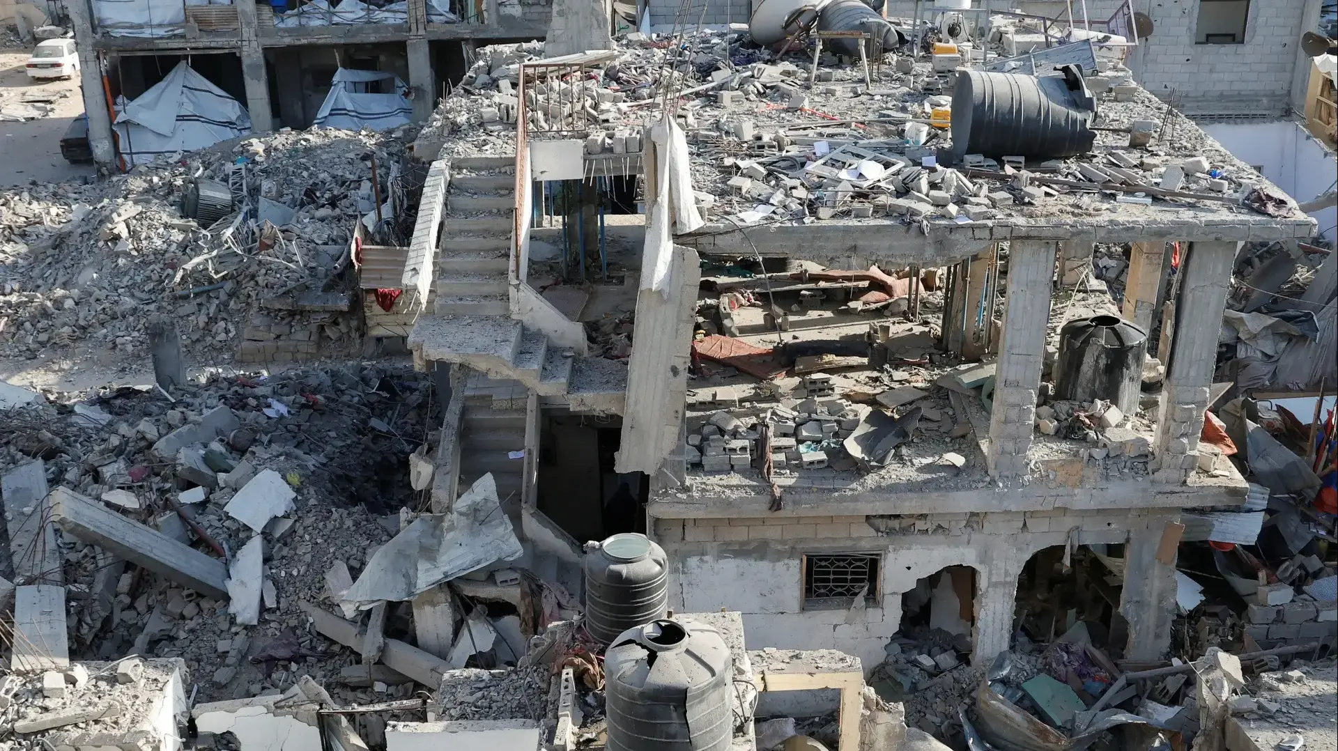 זירת תקיפת חיל האויר, ח'אן יונס, רצועת עזה, 18 במרץ 2025 זירת תקיפת חיל האויר, ח'אן יונס, רצועת עזה, 18 במרץ 2025