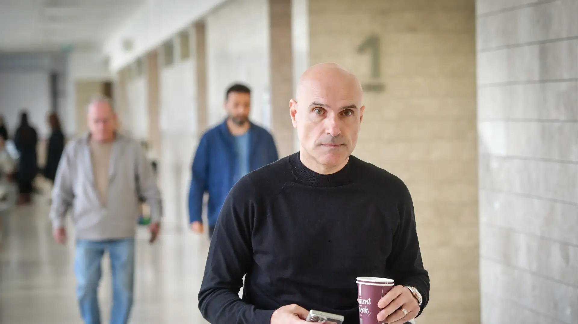 אפי נווה בדיון במשפטו נגד הדס שטייף, בימ"ש מחוזי לוד, 19 במרץ 2025 אפי נווה בדיון במשפטו נגד הדס שטייף, בימ"ש מחוזי לוד, 19 במרץ 2025