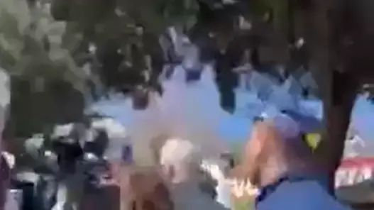 עימות בין בני גנץ למפגין, במהלך הפגנה בירושלים, 19 במרץ 2025 עימות בין בני גנץ למפגין, במהלך הפגנה בירושלים, 19 במרץ 2025