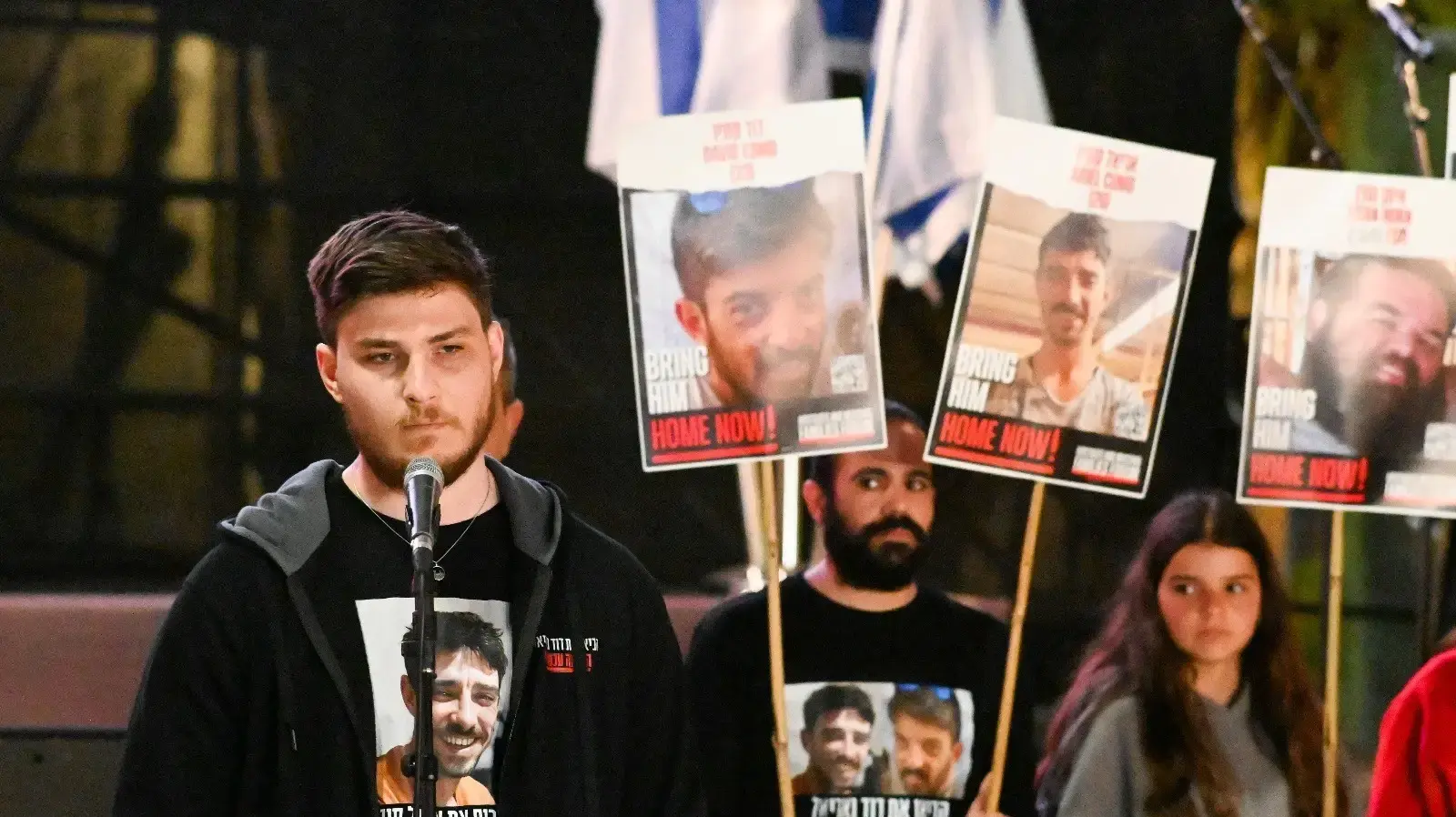 שורד השבי, סשה טרופנוב בהצהרה לתקשורת לשחרור החטופים ברקע החזרה ללחימה, 18 במרץ 2025 שורד השבי, סשה טרופנוב בהצהרה לתקשורת לשחרור החטופים ברקע החזרה ללחימה, 18 במרץ 2025