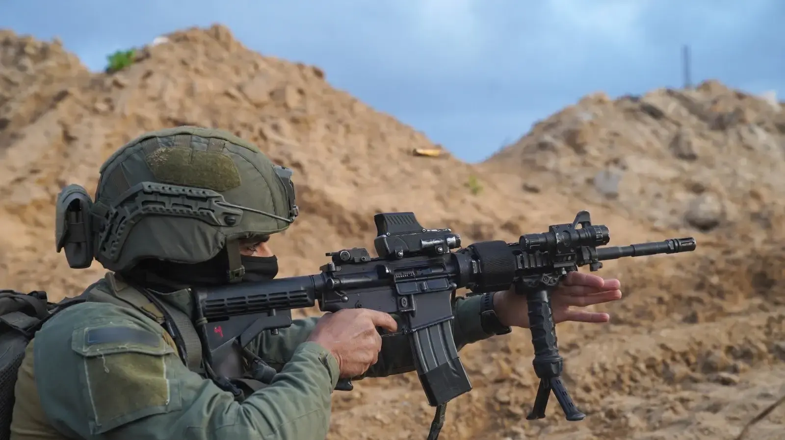 כוחות צה״ל הרחיבו את פעילותם בדרום רצועת עזה וממשיכים בפעילות בצפון הרצועה ובמרכזה