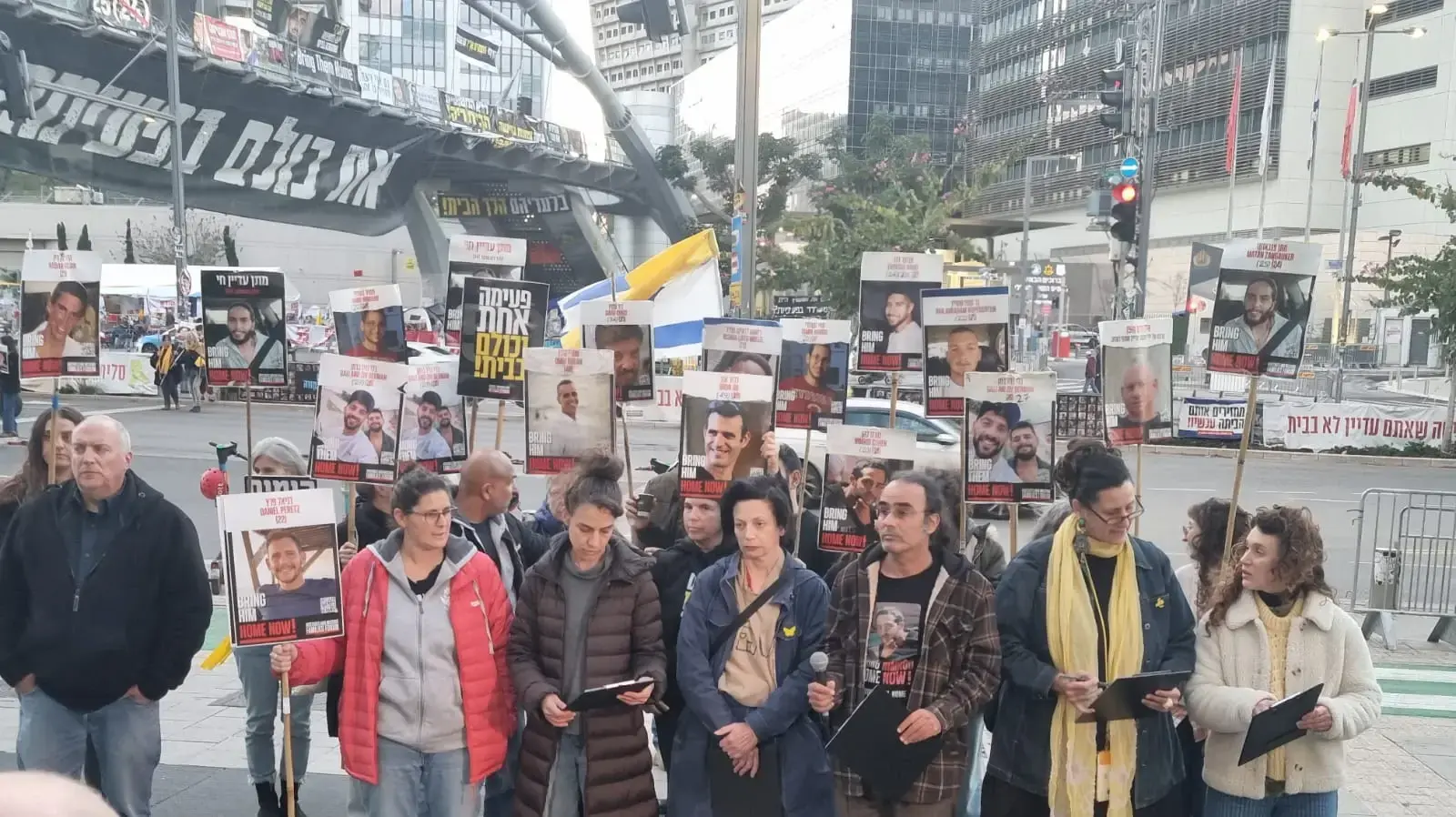 הצהרת משפחות החטופים הצהרת משפחות החטופים