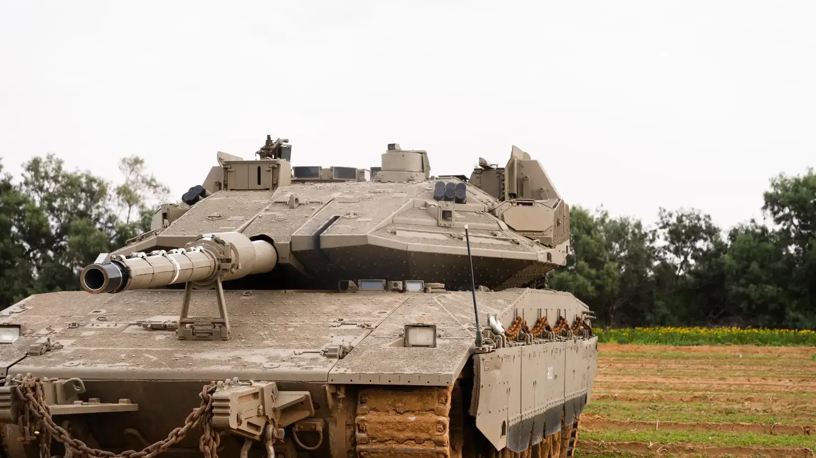 אוגדה 36 החלה בהיערכות לפעילות בפיקוד הדרום. בהתאם להערכת המצב, כוחות אוגדה 36 החלו בהיערכות לפעילות בגזרת פיקוד הדרום. בחודשים האחרונים השלימה האוגדה תמרון בלבנון וחודשים ארוכים של פעילות מבצעית בגזרה הצפונית
23 במרץ 2025 אוגדה 36 החלה בהיערכות לפעילות בפיקוד הדרום. בהתאם להערכת המצב, כוחות אוגדה 36 החלו בהיערכות לפעילות בגזרת פיקוד הדרום. בחודשים האחרונים השלימה האוגדה תמרון בלבנון וחודשים ארוכים של פעילות מבצעית בגזרה הצפונית
23 במרץ 2025