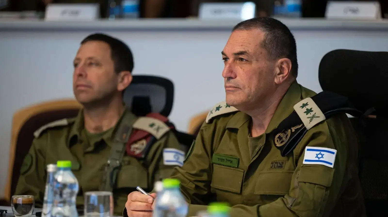 אייל זמיר הרמטכ"ל ואלוף פיקוד מרכז אבי בלוט אייל זמיר הרמטכ"ל ואלוף פיקוד מרכז אבי בלוט