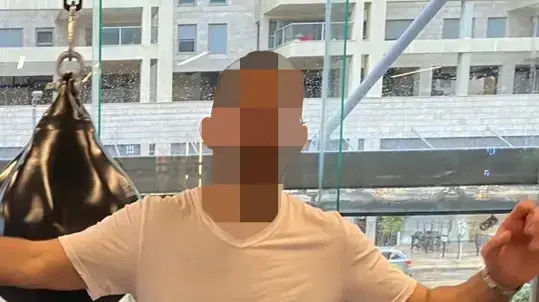 מאמן הכושר החשוד באונס