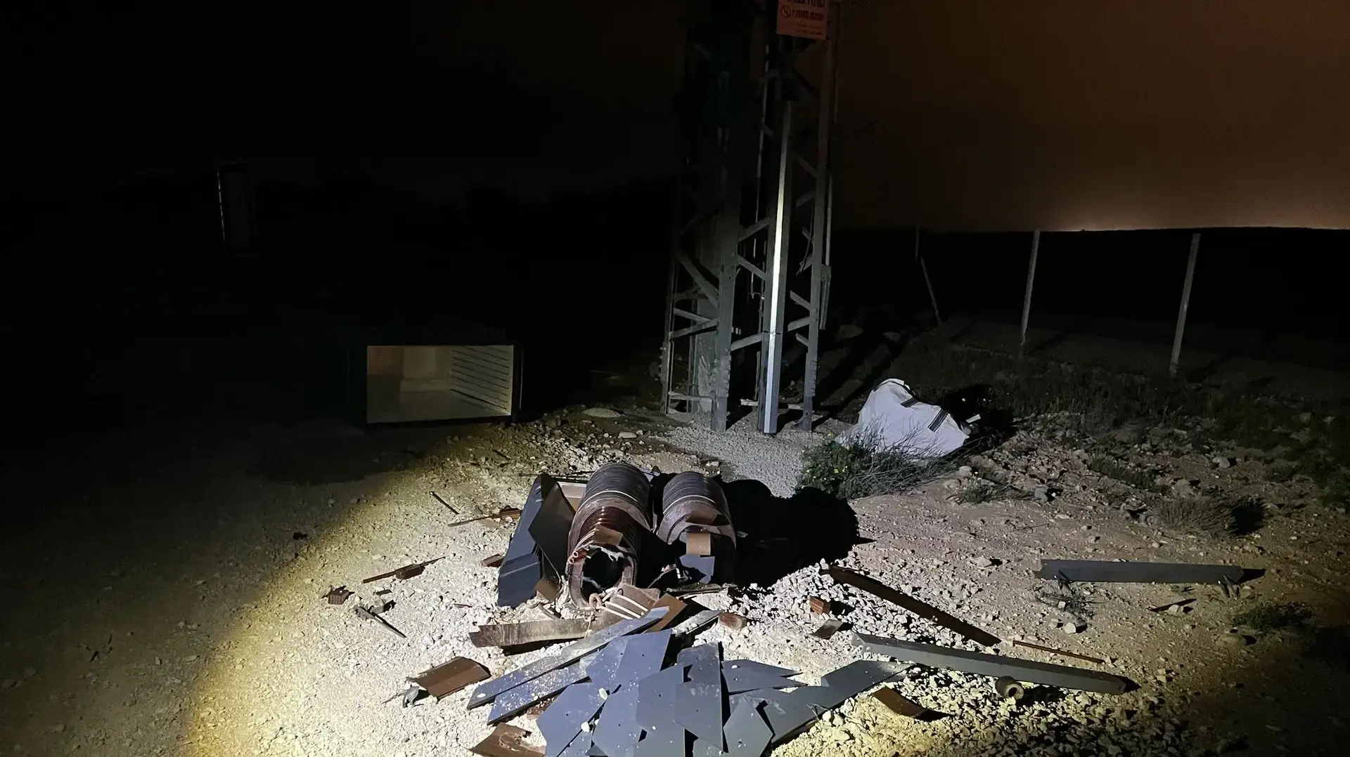 שנאי החשמל שהכנופייה פירקה וגנבה, מרץ 2025 שנאי החשמל שהכנופייה פירקה וגנבה, מרץ 2025