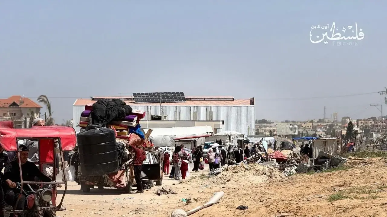 התפנות עזתים מרפיח שבדרום הרצועה בעקבות הודעת דובר צה״ל. 31 במרץ 2025 התפנות עזתים מרפיח שבדרום הרצועה בעקבות הודעת דובר צה״ל. 31 במרץ 2025