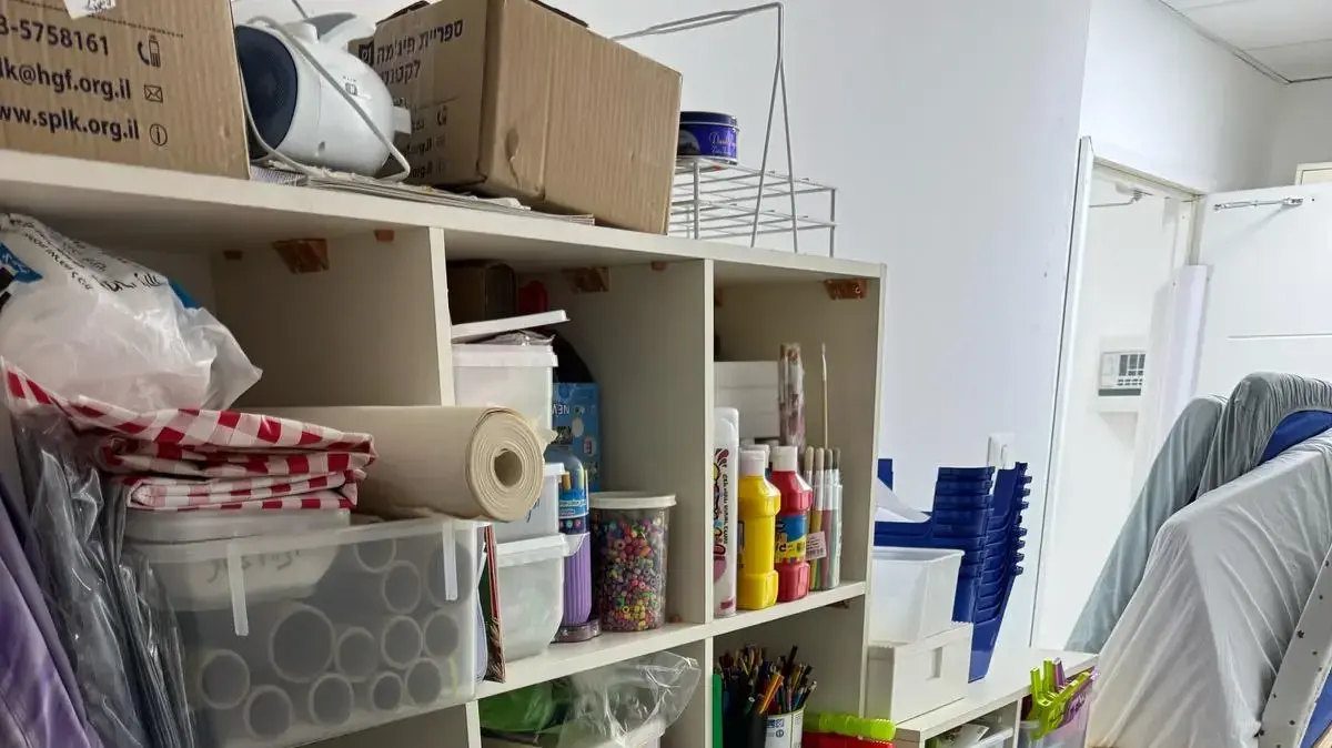 שנה וחצי לאחר הטבח: תינוקייה חדשה לתינוקות ניר עוז נחנכה בקריית גת. 1 באפריל 2025