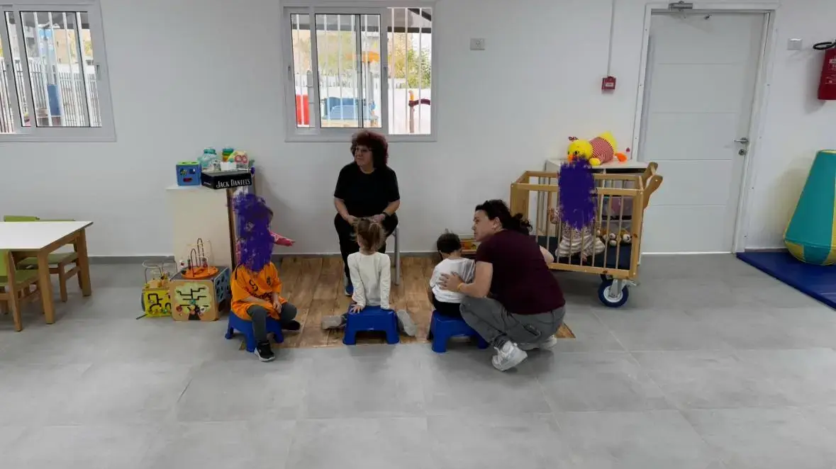 שנה וחצי לאחר הטבח: תינוקייה חדשה לתינוקות ניר עוז נחנכה בקריית גת. 1 באפריל 2025