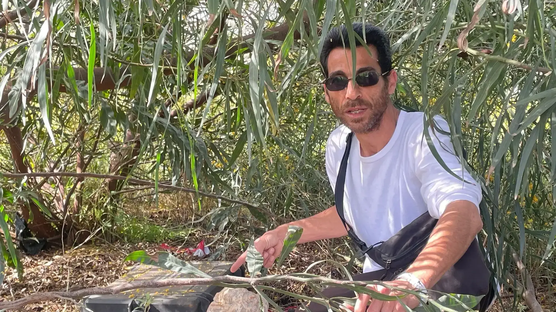 ציוד האזנה צה”לי נמצא קבור באדמה בפתח תקווה ציוד האזנה צה”לי נמצא קבור באדמה בפתח תקווה