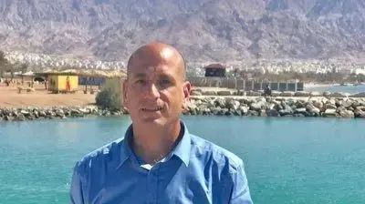 דר' עמיר גבעתי דר' עמיר גבעתי