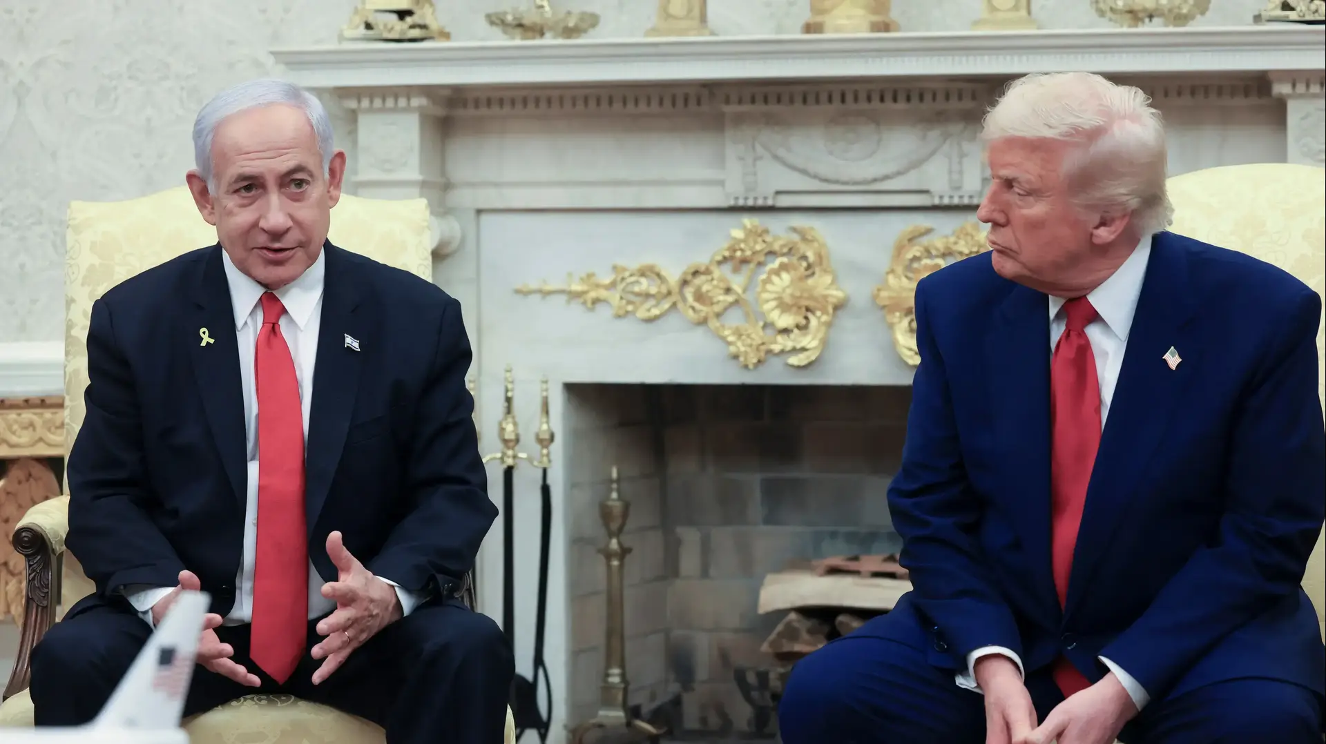 ראש הממשלה בנימין נתניהו ונשיא ארה"ב דונלד טראמפ בהצהרה, הבית הלבן, 7 באפריל 2025