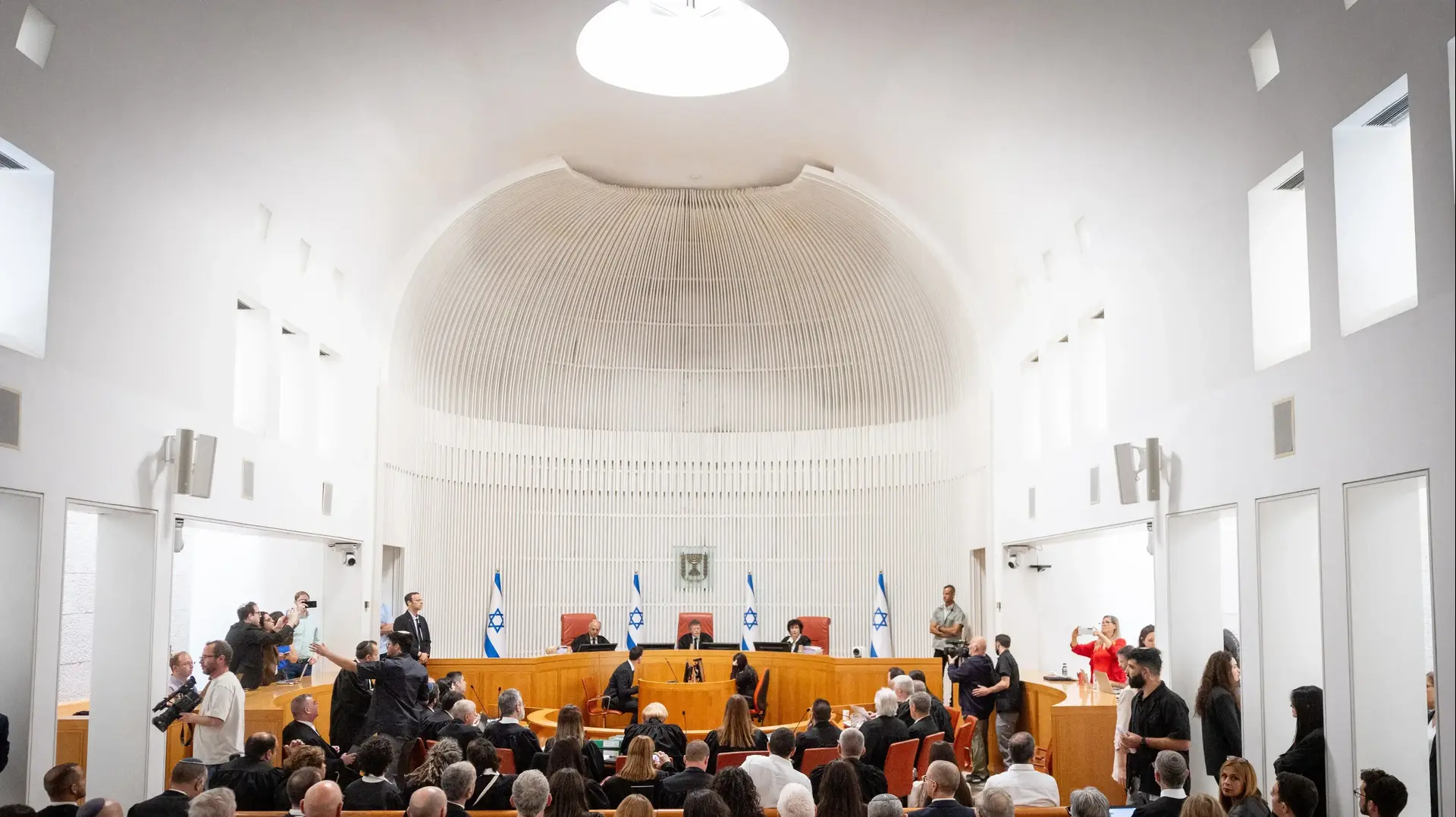 דיון בג"ץ על פיטורי ראש השב"כ רונן בר, ביהמ"ש העליון, 8 במרץ 2025