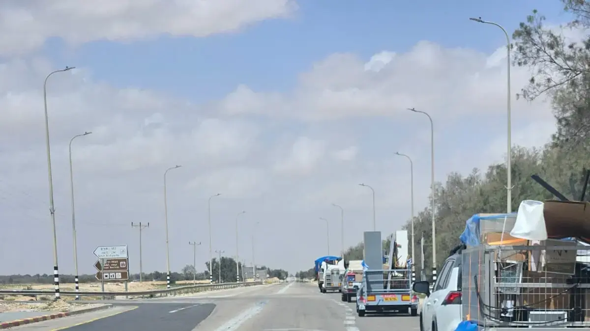 תושבי כרם שלום מתחילים לחזור אל הקיבוץ תושבי כרם שלום מתחילים לחזור אל הקיבוץ