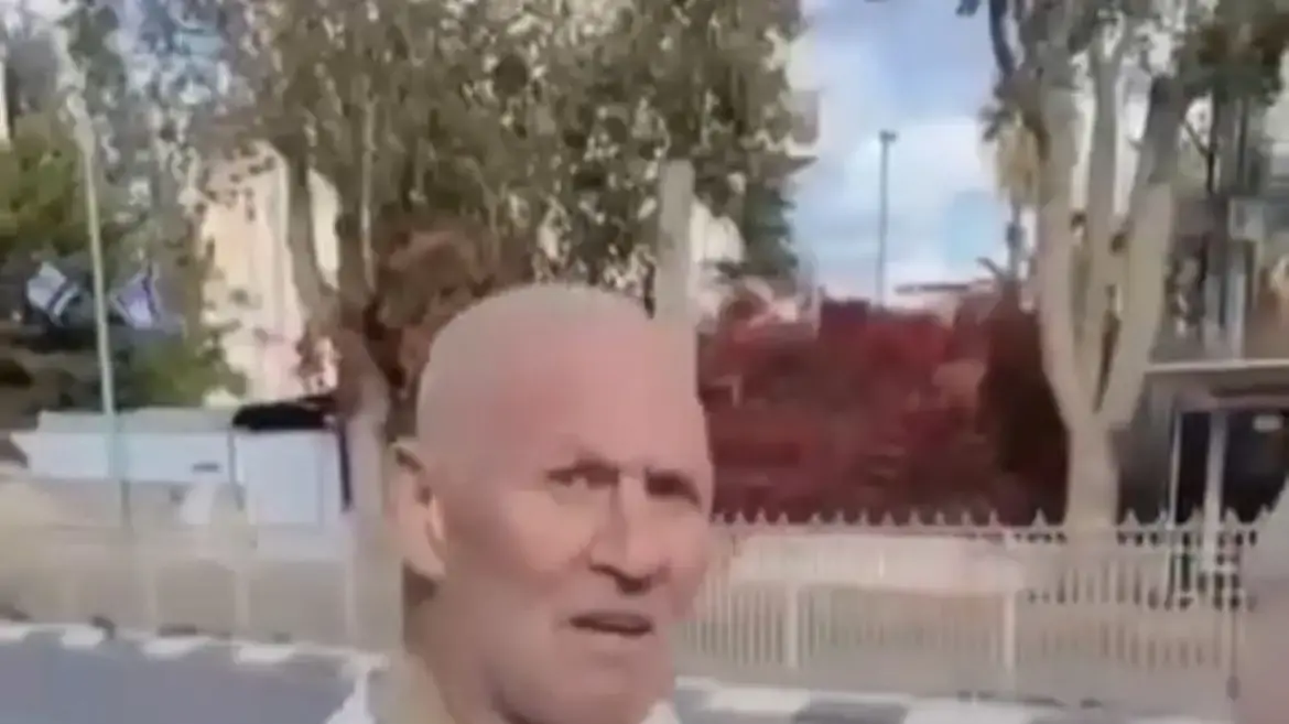 בועז שר, החשוד בתקיפת שכנתו ובאיומים לחטוף ולהרוג את הכלב שלה. 14 באפריל 2025. בועז שר, החשוד בתקיפת שכנתו ובאיומים לחטוף ולהרוג את הכלב שלה. 14 באפריל 2025.
