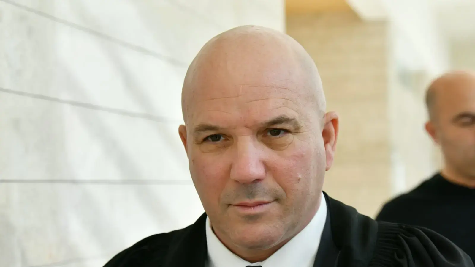 אורי קורב, עורך דינו של החשוד בפרשת מעצר איש השבכ, בימ"ש מחוזי מרכז לוד, 15 באפריל 2025 אורי קורב, עורך דינו של החשוד בפרשת מעצר איש השבכ, בימ"ש מחוזי מרכז לוד, 15 באפריל 2025