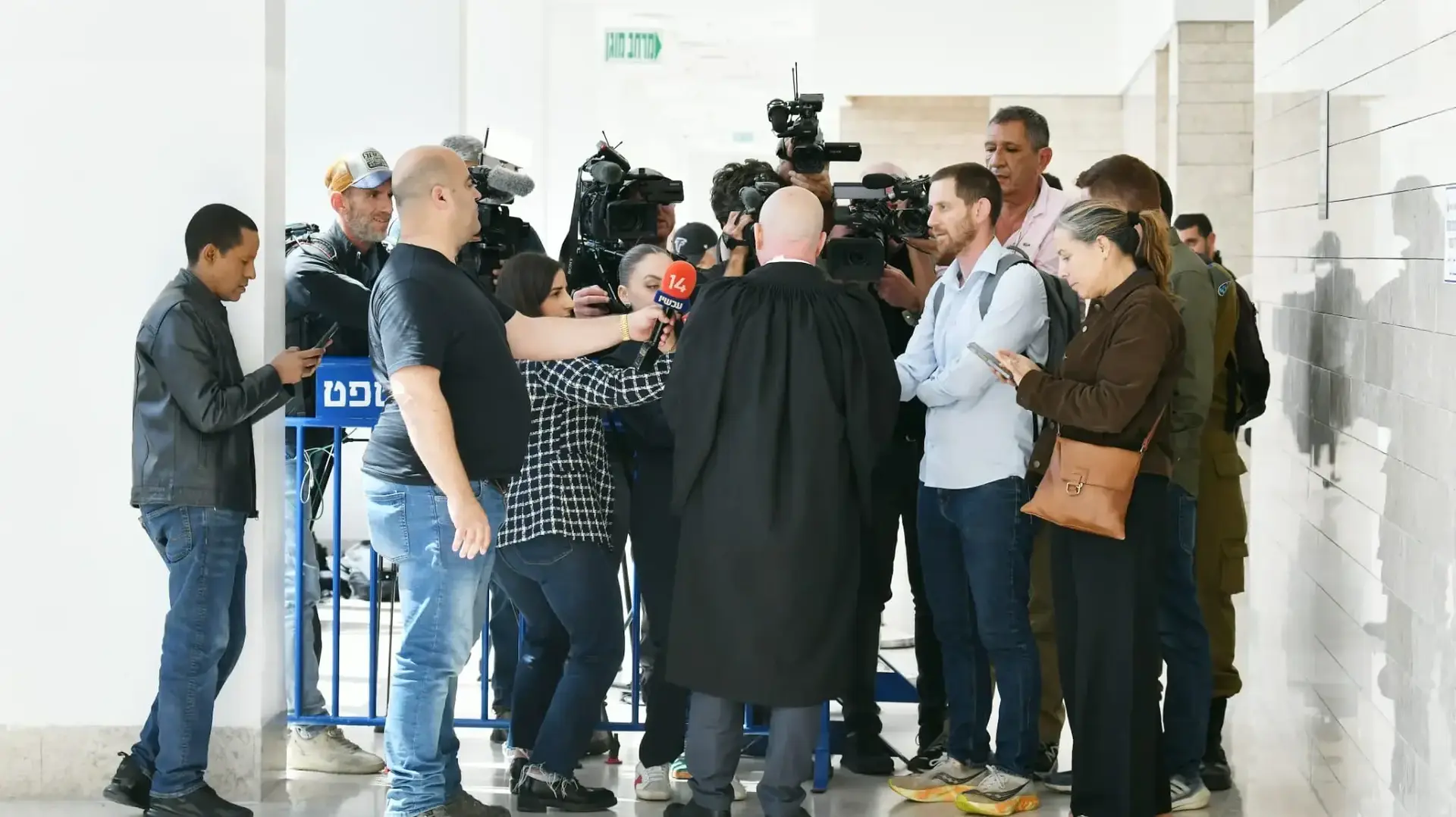 פרשת מעצר איש השב"כ, בימ"ש מחוזי מרכז לוד, 15 באפריל 2025 פרשת מעצר איש השב"כ, בימ"ש מחוזי מרכז לוד, 15 באפריל 2025