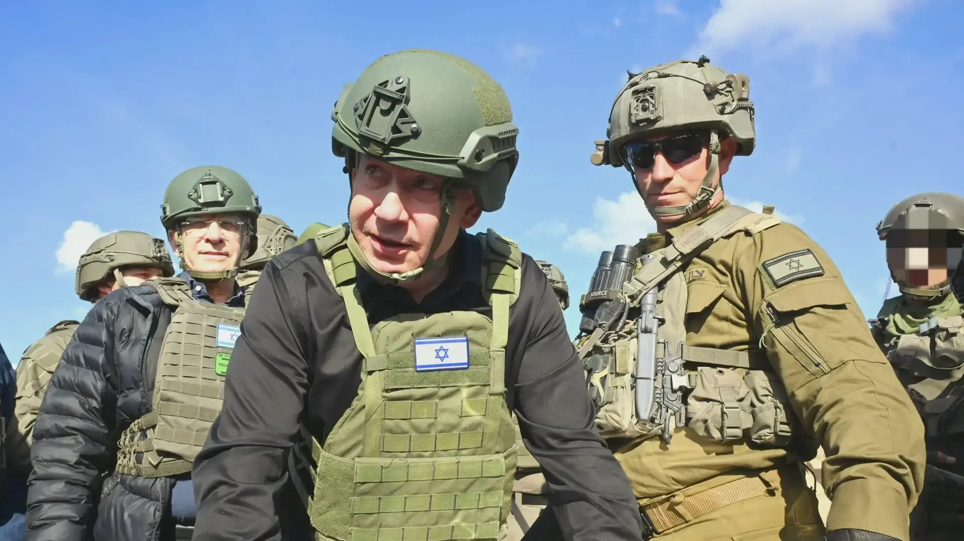 ראש הממשלה בנימין נתניהו בסיור בצפון רצועת עזה, 15 באפריל 2025 ראש הממשלה בנימין נתניהו בסיור בצפון רצועת עזה, 15 באפריל 2025