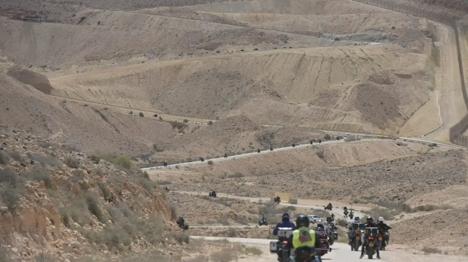 כביש 10 נפתח למטיילים. 16 באפריל 2025 כביש 10 נפתח למטיילים. 16 באפריל 2025