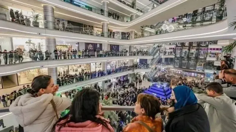 קניון נפתח ברמאללה. 17 באפריל 2025 קניון נפתח ברמאללה. 17 באפריל 2025