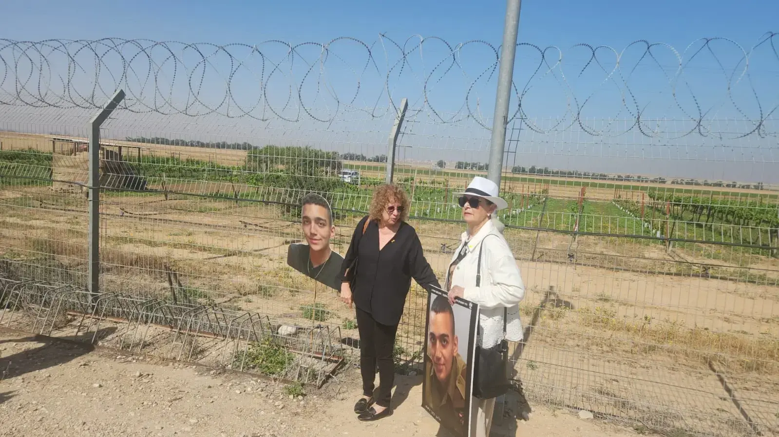 ורדה בן ברוך, משפחות חטופים, קיבוץ ניר עוז, גבול רצועת עזה, 20 באפריל 2025 ורדה בן ברוך, משפחות חטופים, קיבוץ ניר עוז, גבול רצועת עזה, 20 באפריל 2025