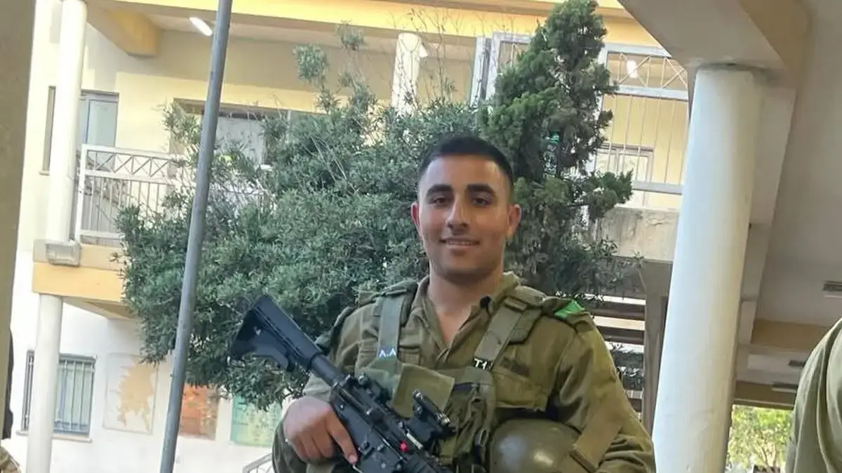 אמיתי אלחרר שנפל במהלך המלחמה, בנה של אלון אלחרר שנבחרה להשיא משואה ביום העצמאות 2025 אמיתי אלחרר שנפל במהלך המלחמה, בנה של אלון אלחרר שנבחרה להשיא משואה ביום העצמאות 2025
