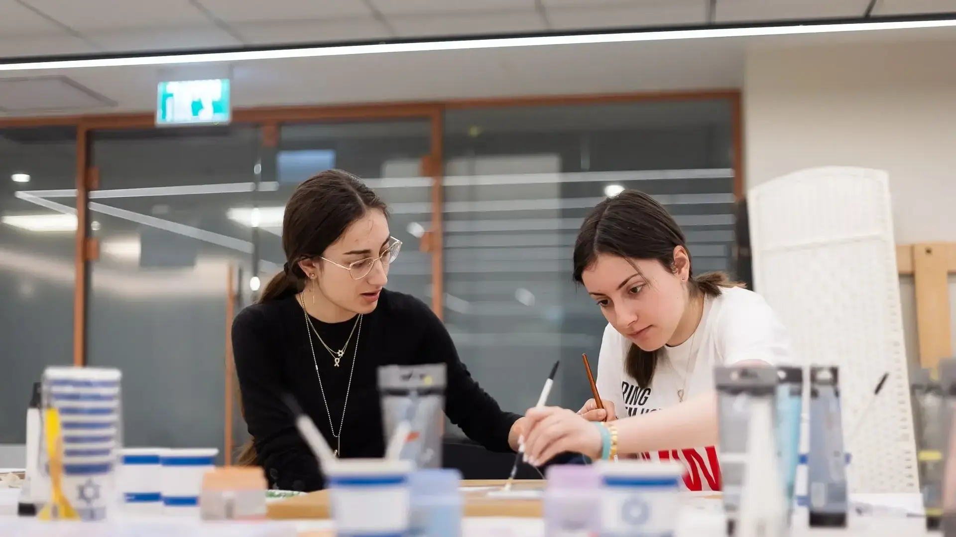 פרויקט הציורים המיוחד של שורדי השבי. 27 באפריל 2025 פרויקט הציורים המיוחד של שורדי השבי. 27 באפריל 2025