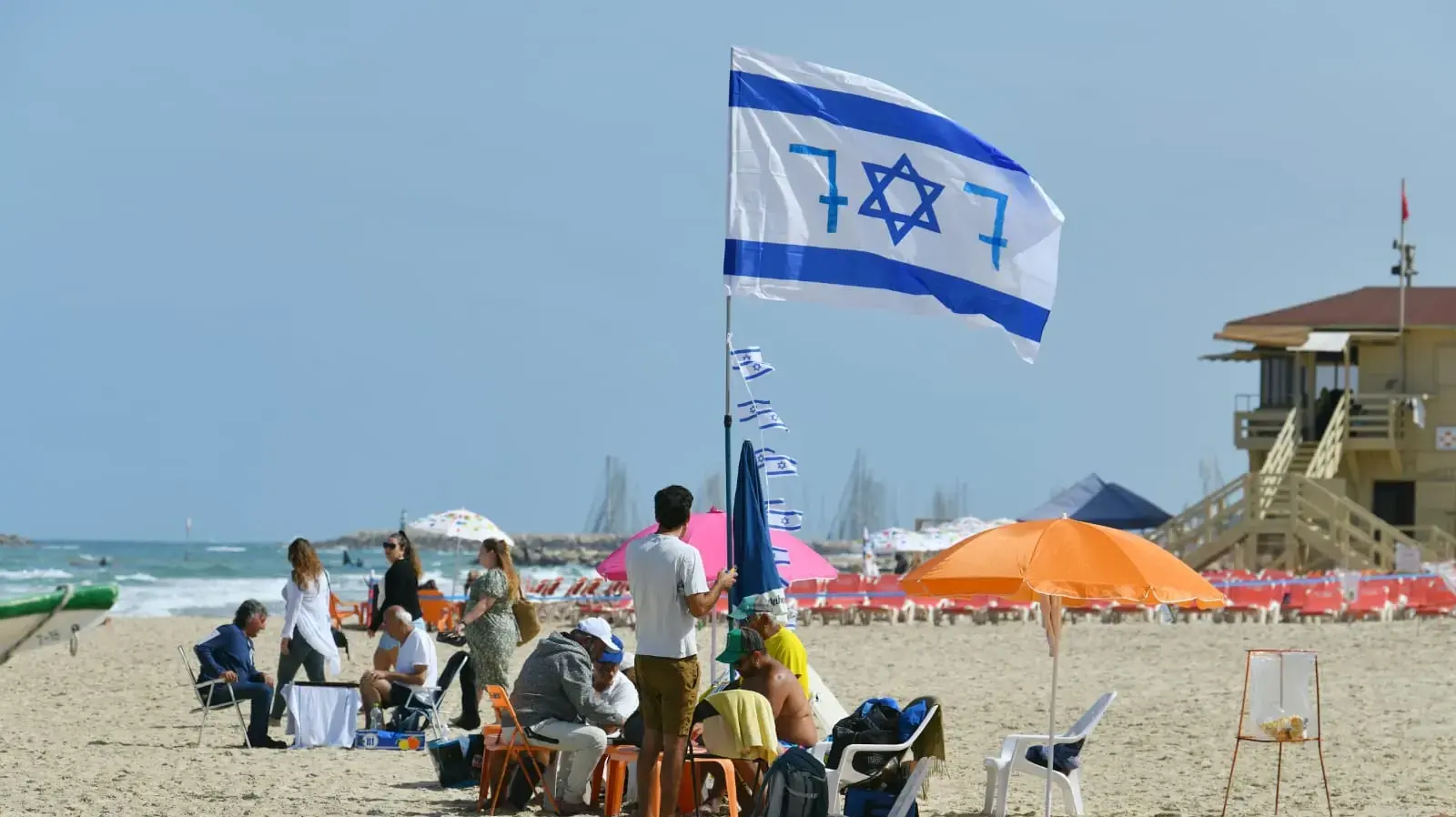 חג עצמאות 77
תל אביב
חוף חג עצמאות 77
תל אביב
חוף