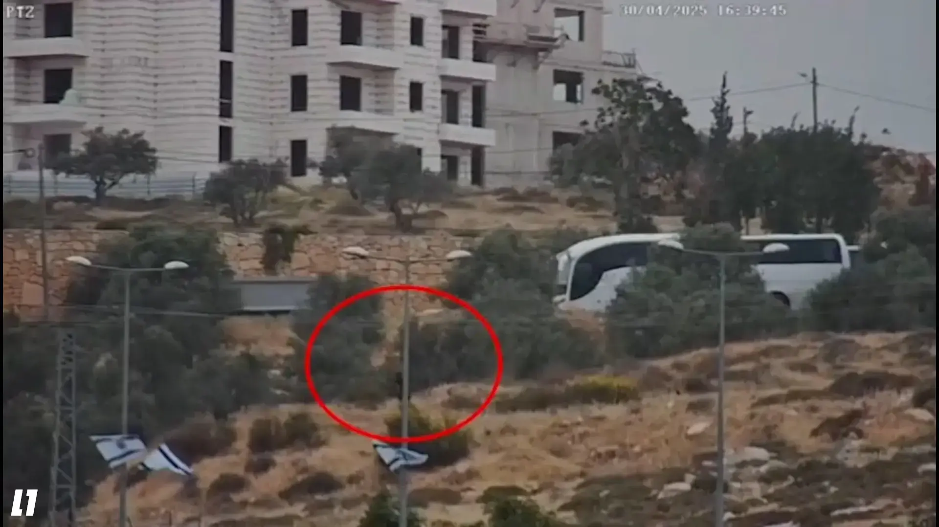 תיעוד החשוד שהצית את השריפה אמש בירושלים תיעוד החשוד שהצית את השריפה אמש בירושלים