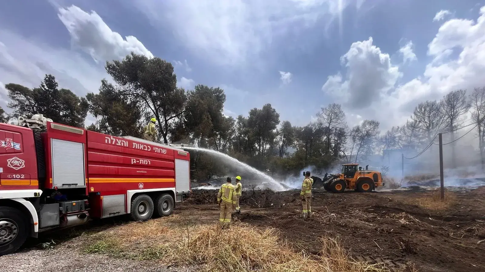 פעילות כיבוי השריפות של כוחות צה״ל וכוחות הכיבוי וההצלה בהרי ירושלים, 1 במאי 2025 פעילות כיבוי השריפות של כוחות צה״ל וכוחות הכיבוי וההצלה בהרי ירושלים, 1 במאי 2025