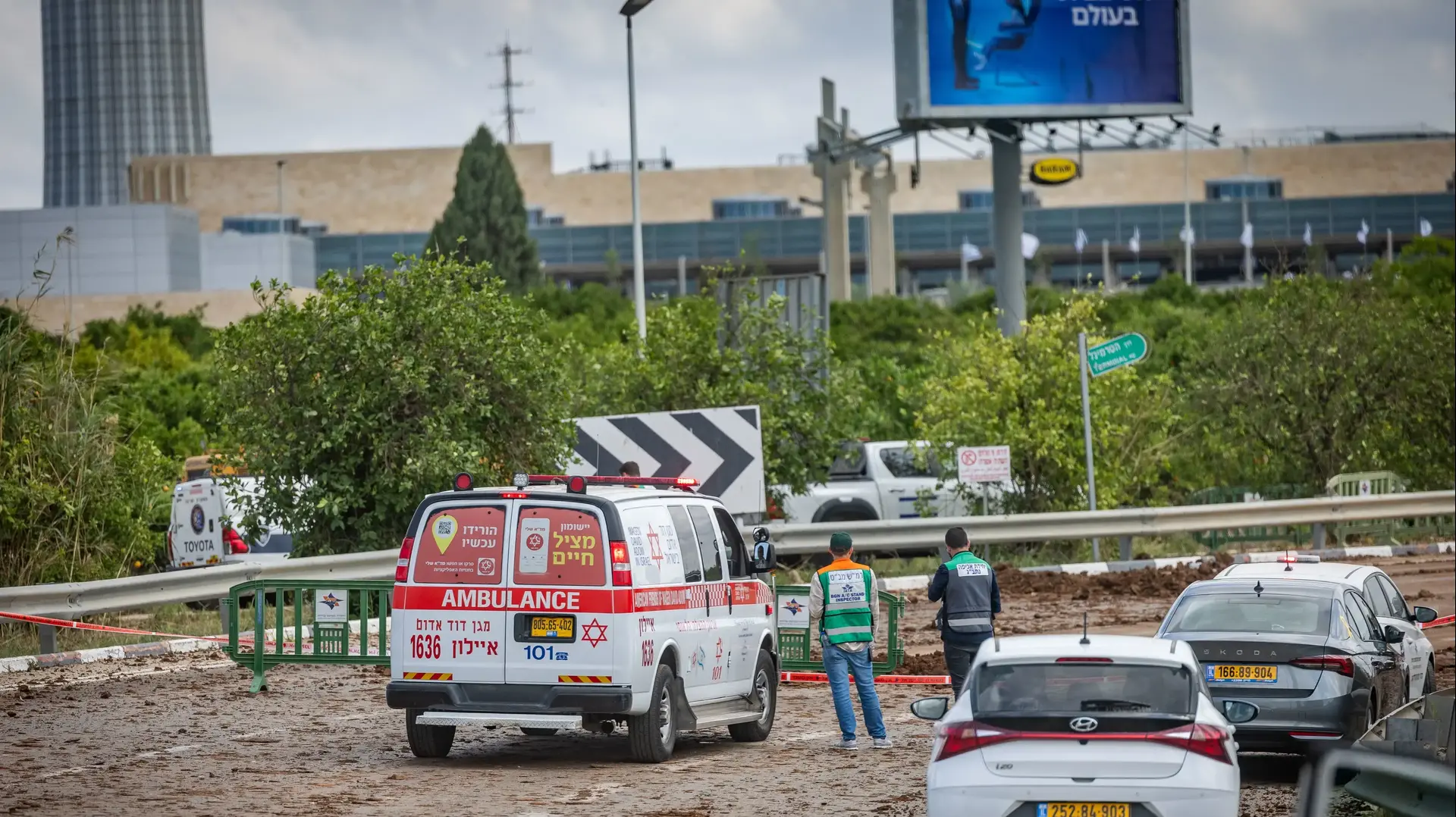 זירת נפילה של טיל שנורה מתימן, נתב"ג, 4 במאי 2025 זירת נפילה של טיל שנורה מתימן, נתב"ג, 4 במאי 2025