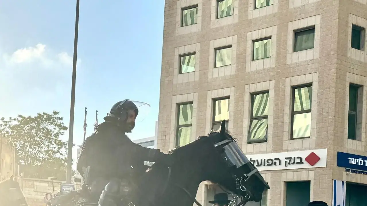 מחאה של חרדים על רקע גיוס לצה"ל , במהלכה נחסמו כבישים. 5 במאי 2025 מחאה של חרדים על רקע גיוס לצה"ל , במהלכה נחסמו כבישים. 5 במאי 2025