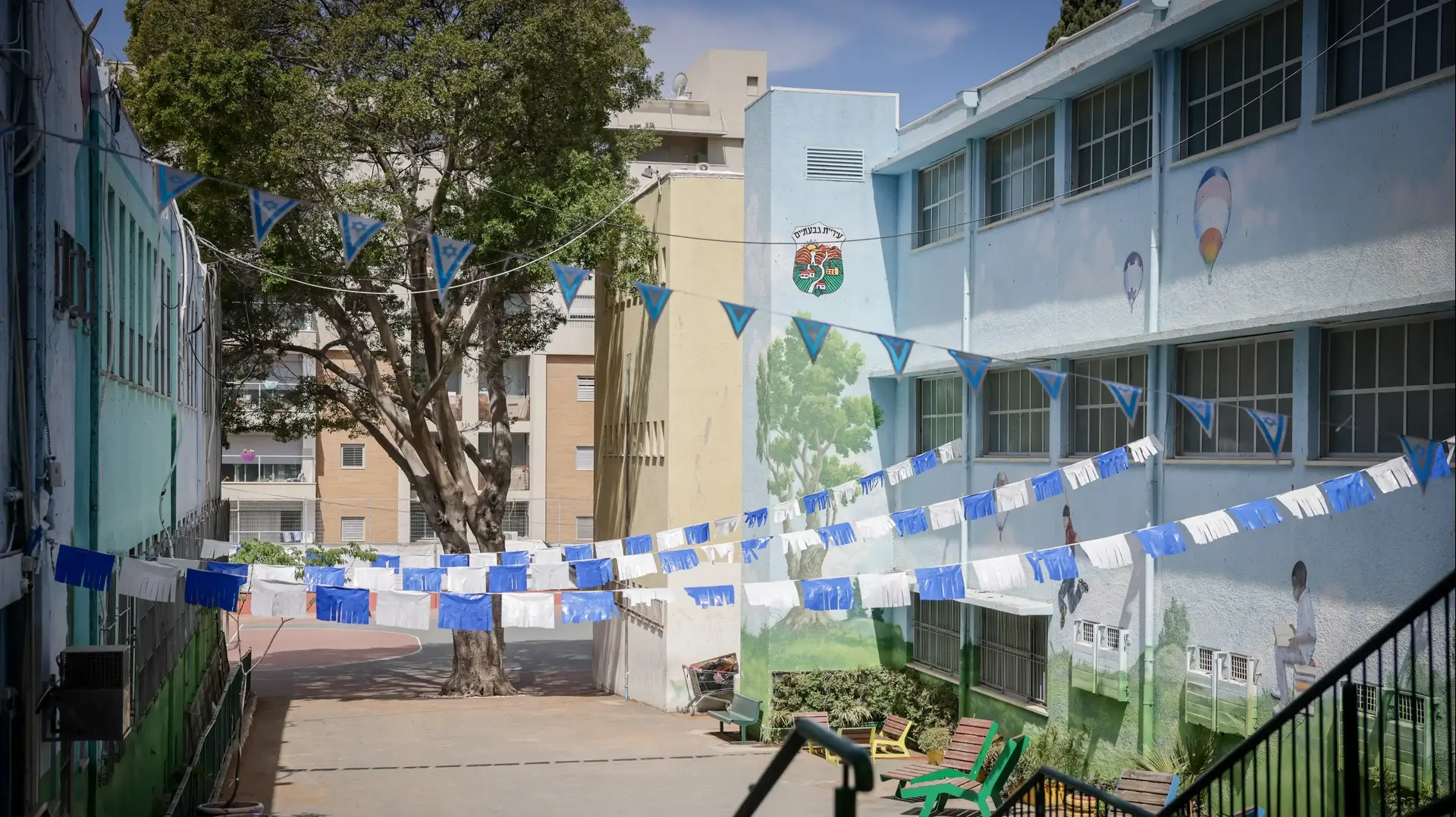 בי"ס סגור בגבעתיים, 6 במאי 2025 בי"ס סגור בגבעתיים, 6 במאי 2025