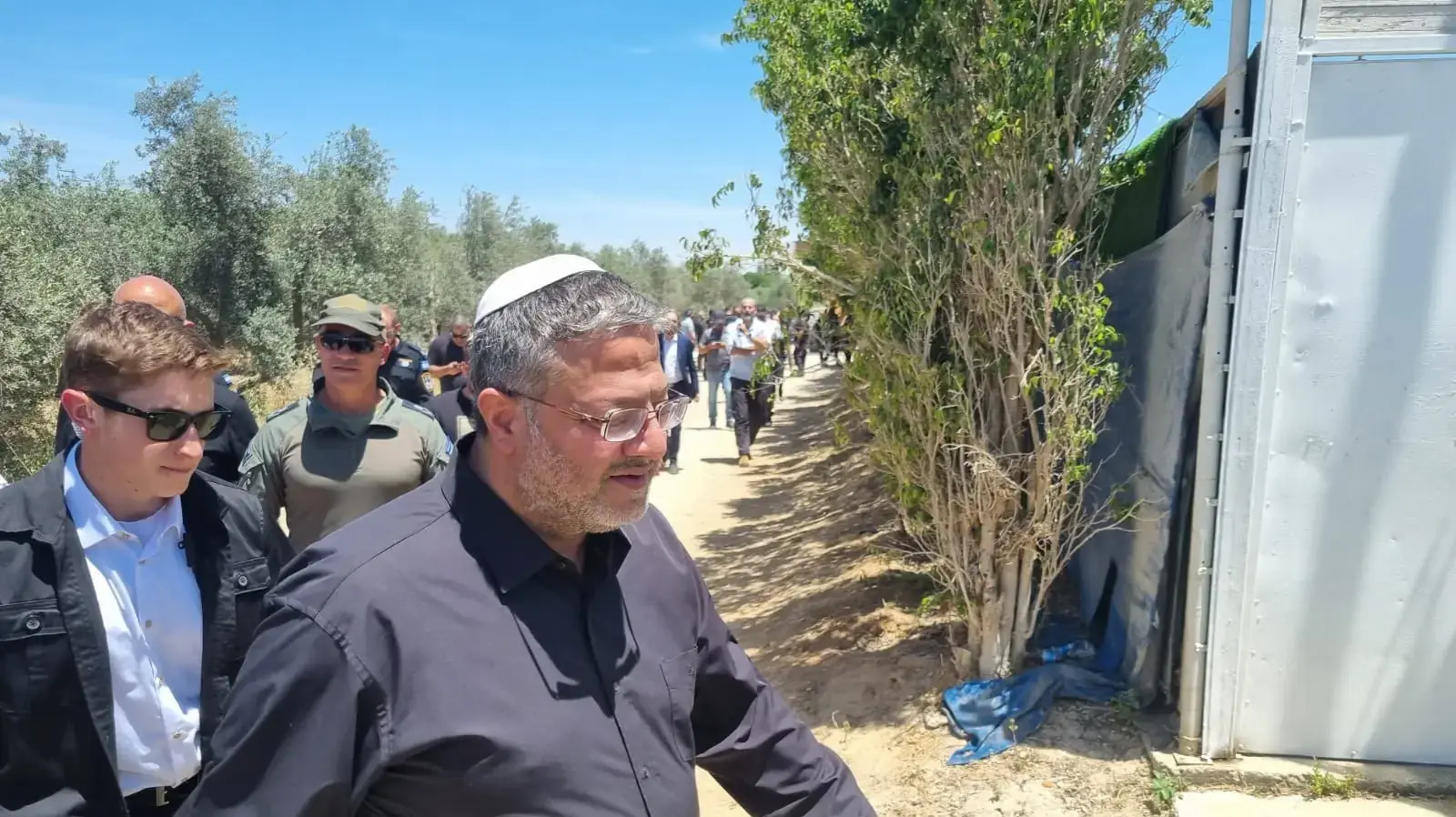 בן גביר במבצע משטרתי ברהט. 7 במאי 2025 בן גביר במבצע משטרתי ברהט. 7 במאי 2025