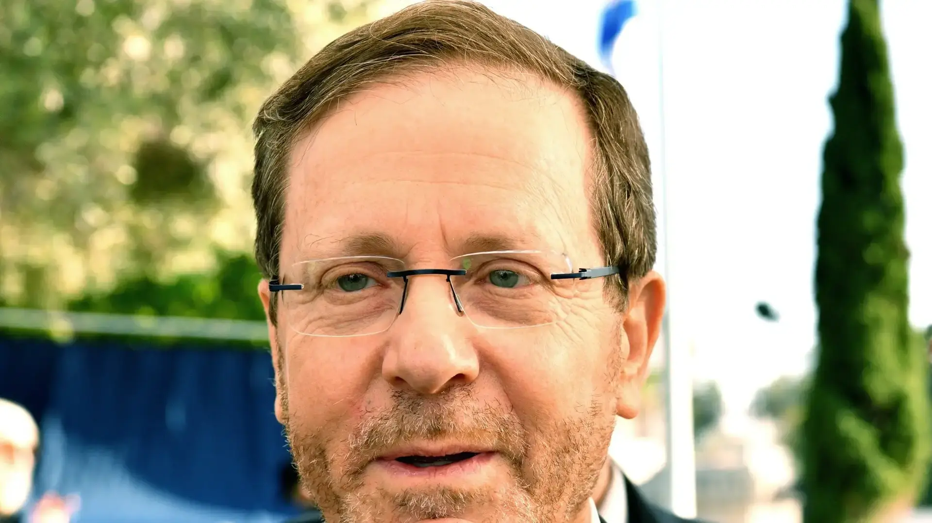 יצחק הרצוג, 17 באפריל 2025
