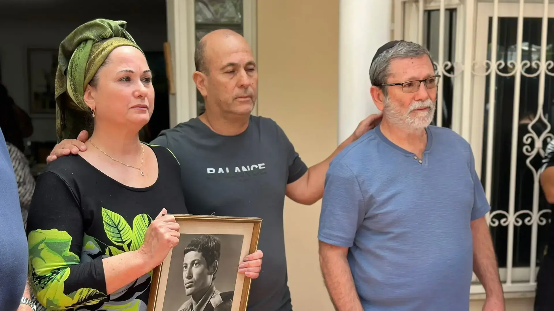 ענת פלדמן,יצחק פלדמן ושלמה פלדמן, אחיו של צבי פלדמן, 10 במאי 2025