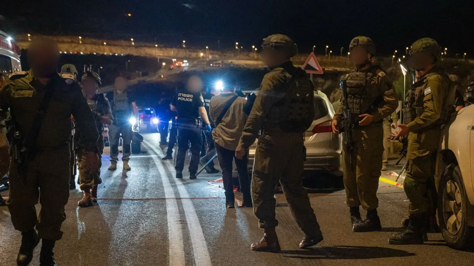 כוחות צה״ל בזירת הפיגוע בין ברוכין לפדואל, 15 במאי 2025 כוחות צה״ל בזירת הפיגוע בין ברוכין לפדואל, 15 במאי 2025